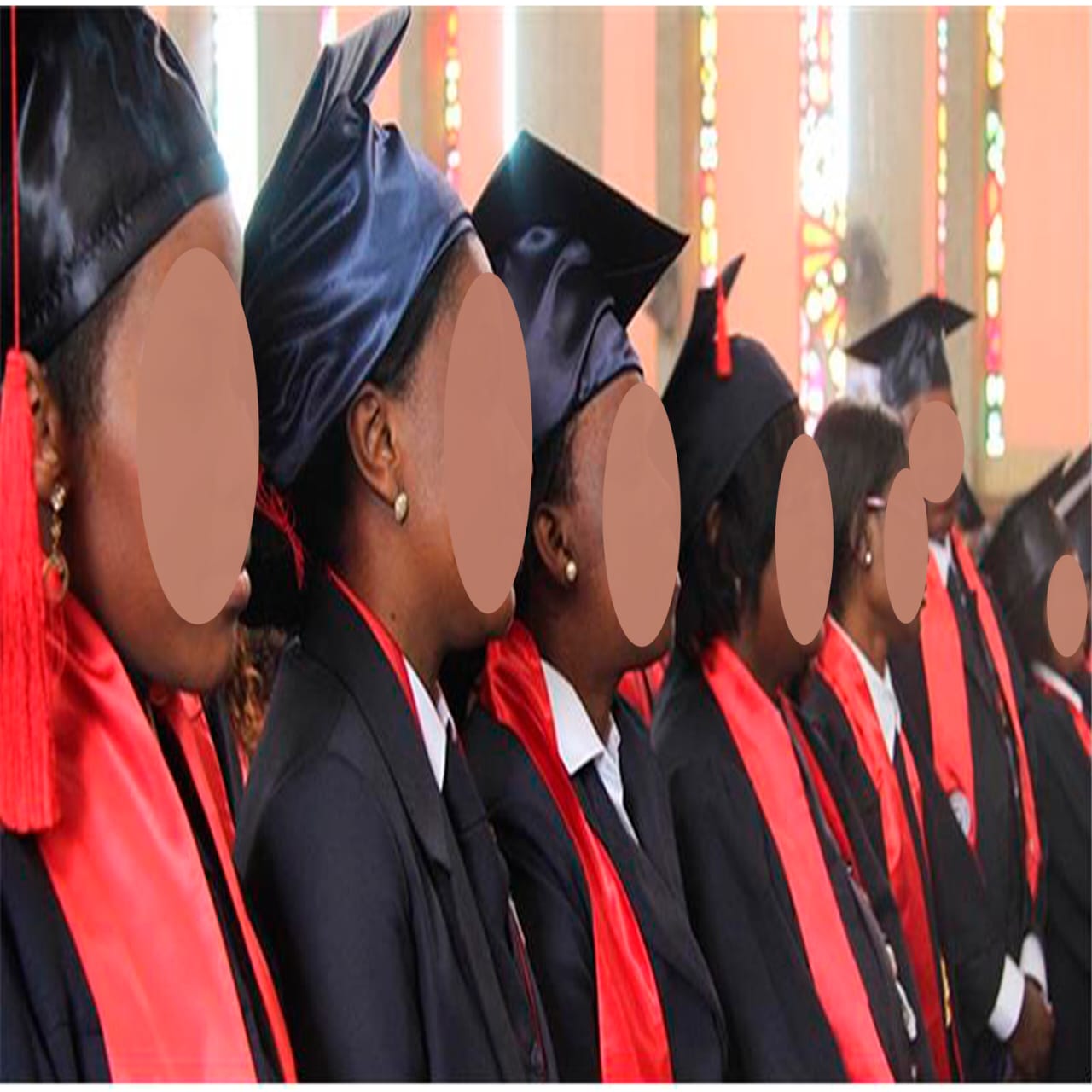 ANGOLA: Mulheres universitárias fazem sexo com professores e colegas em  troca de propinas -